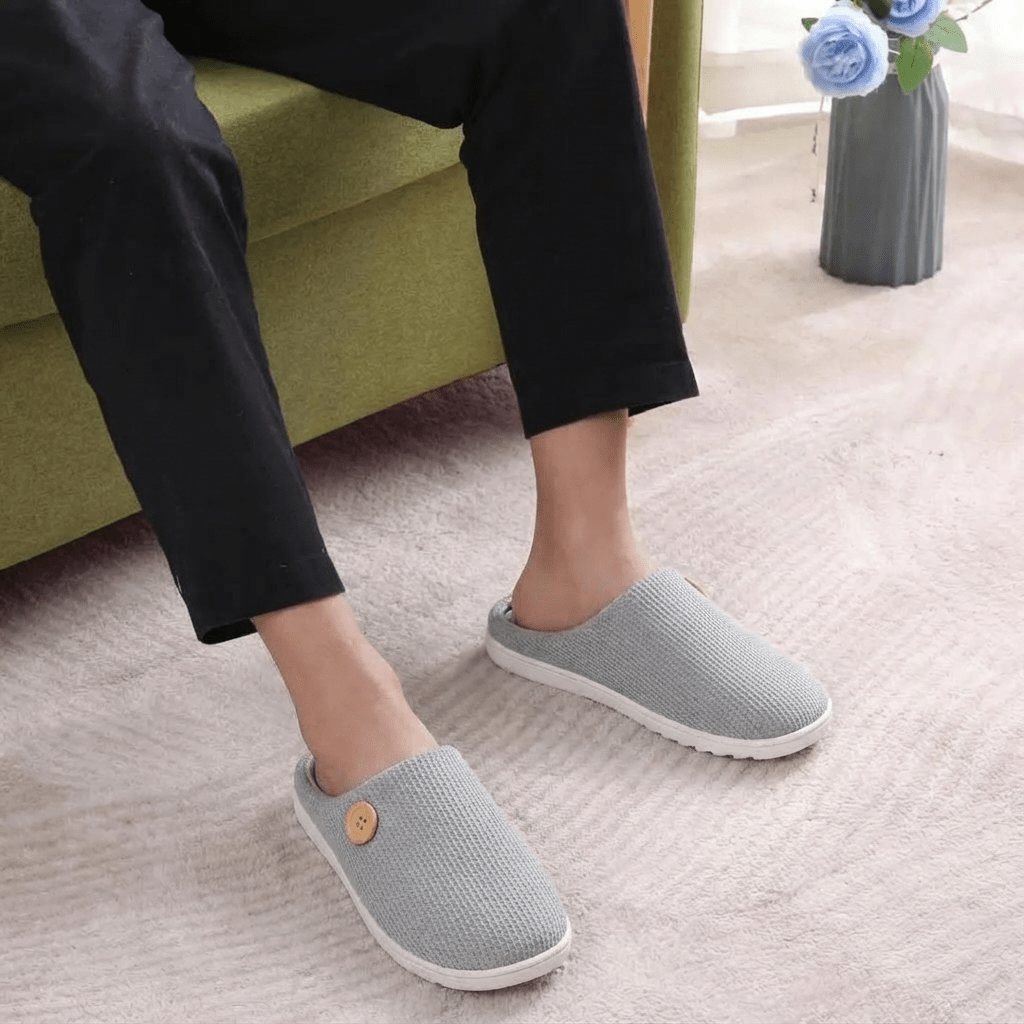 Pantoufles Orthopédiques Antidérapantes – Confort & Soutien - Semello.fr